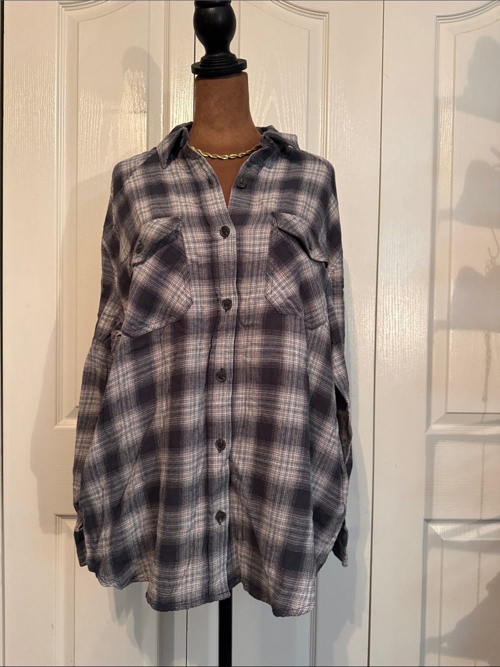 Wild Fable Black Gray Plaid Button Front Shirt NWT Size M